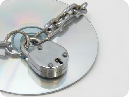 Как скопировать защищенный диск с фильмом?