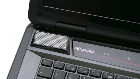 Почему звук в ноутбуке идет только от одного динамика?